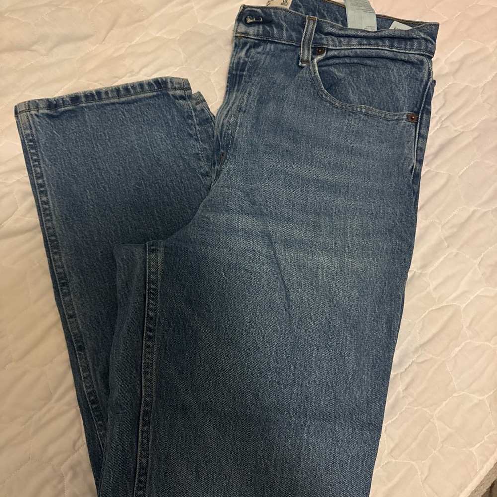 Abercrombie & Fitch 90’s Straight Jean - Picture 3 of 3